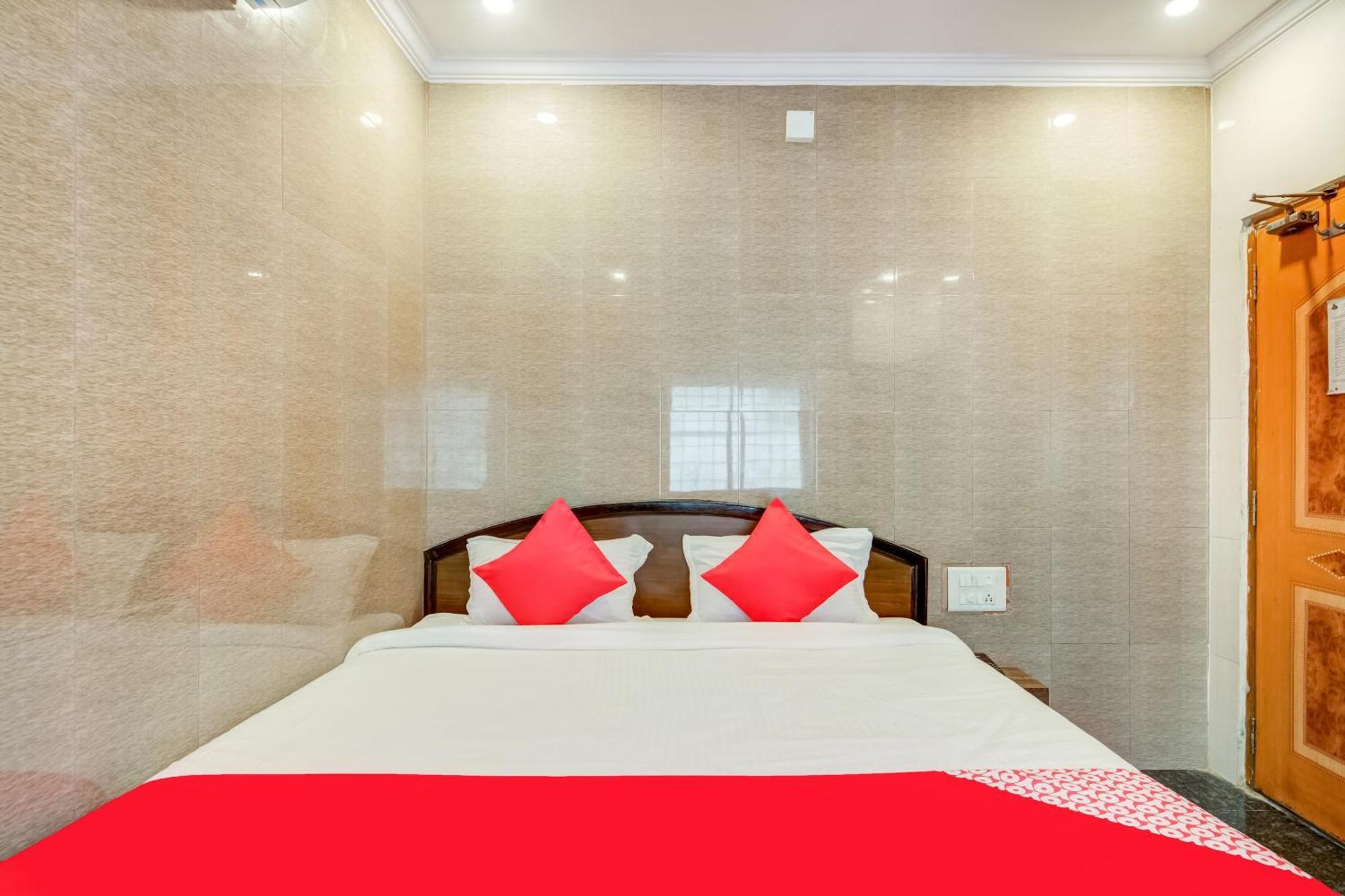 Hotel Tejasri Residency Vijayawāda Eksteriør bilde